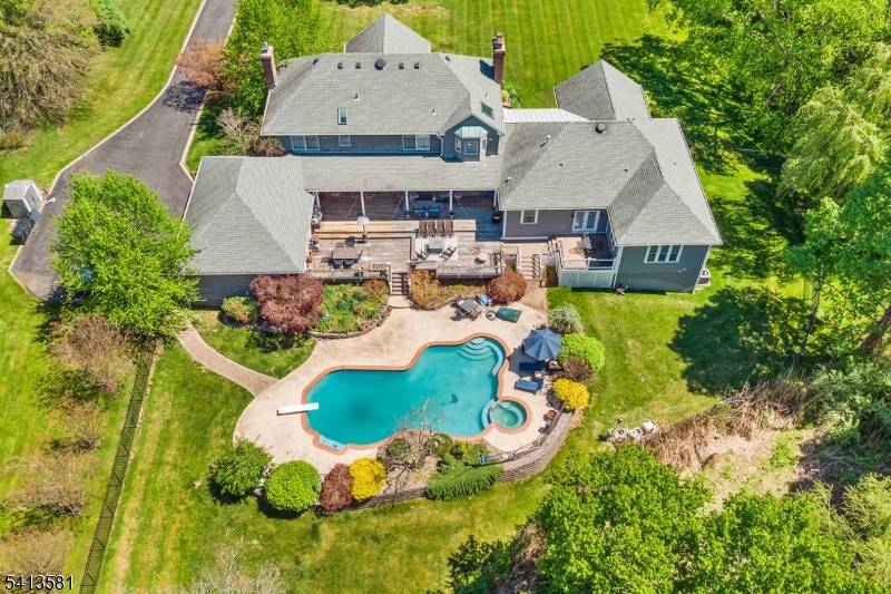 7 Cuomo Ct, Millstone Twp., NJ 08535