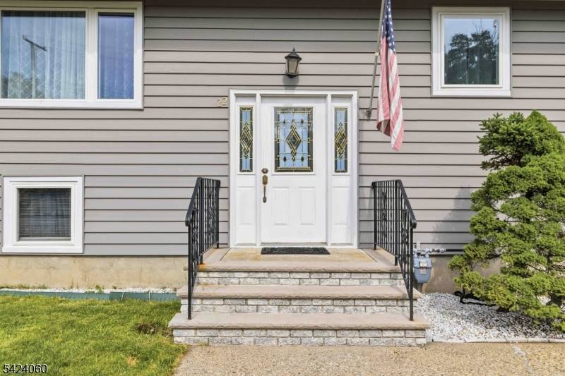 22 Ronald Ave, Rockaway Twp., NJ 07866