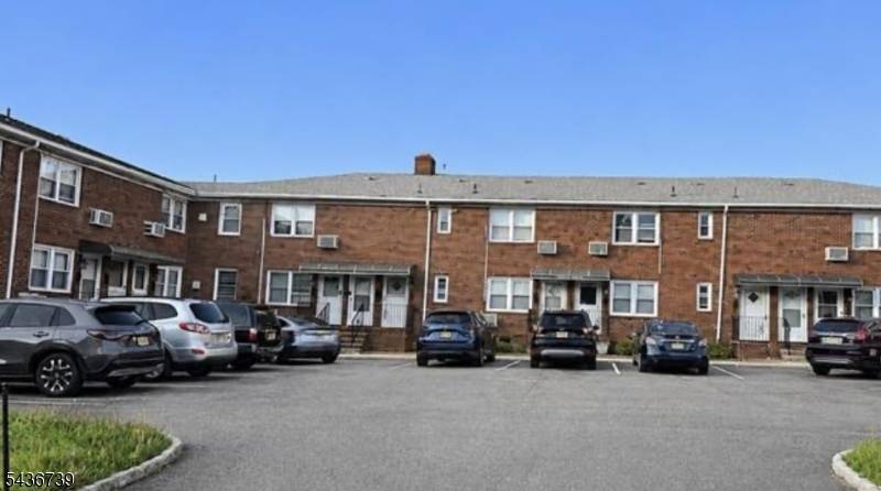 1400 70Th St #13, North Bergen Twp., NJ 07047
