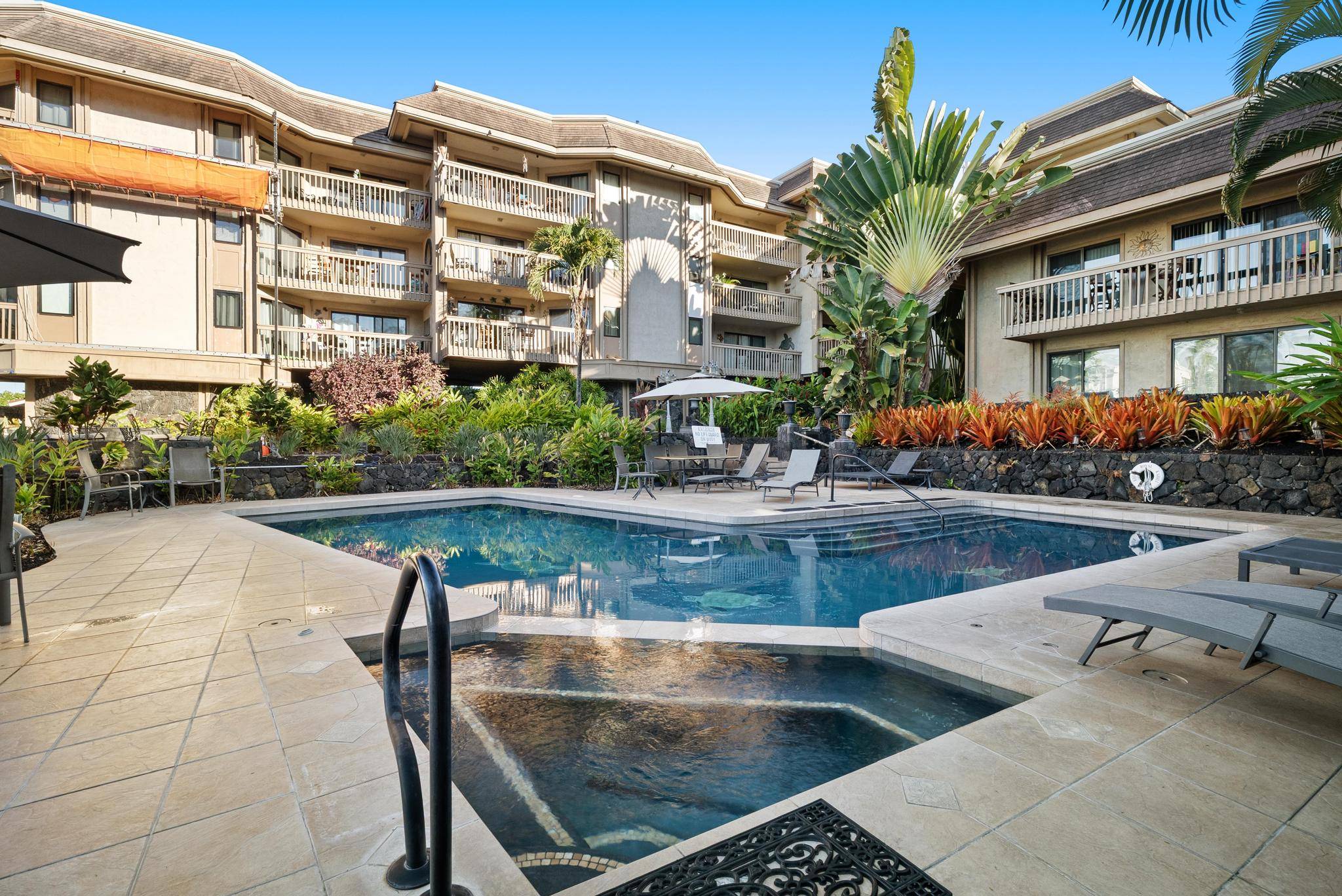 76-6283 ALII DR #B404, Kailua-kona, HI 96740