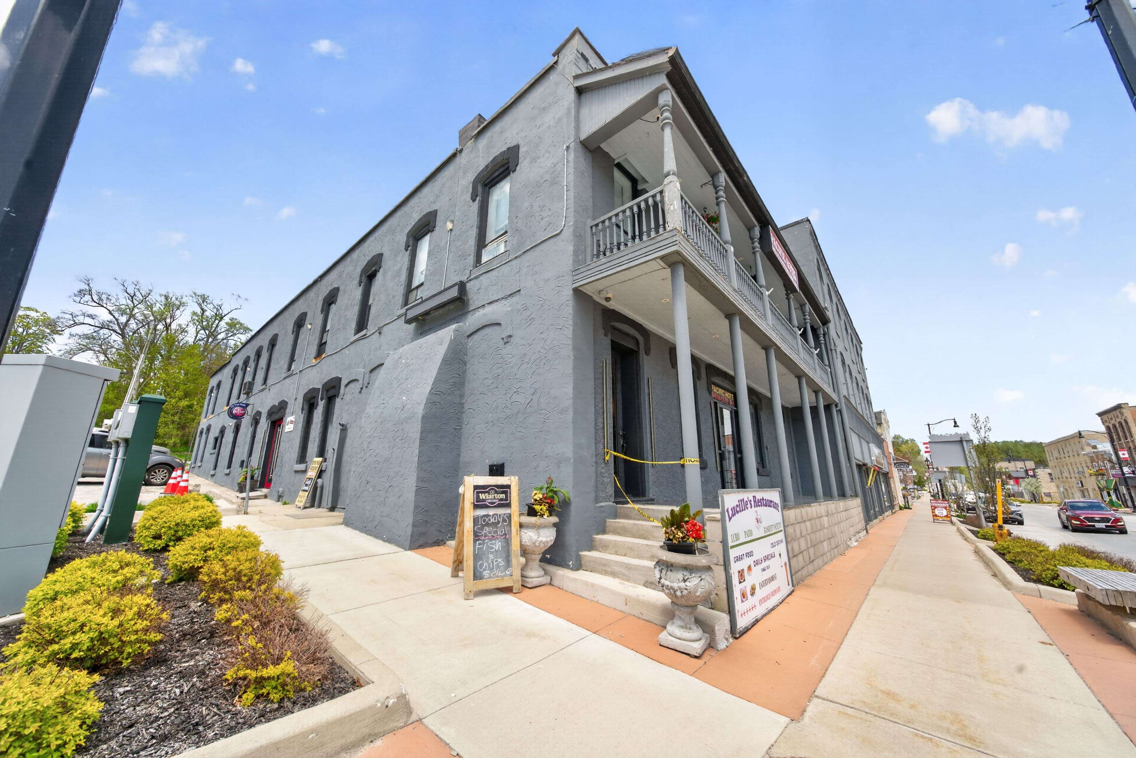 624 Berford ST, South Bruce Peninsula, ON N0H 2T0