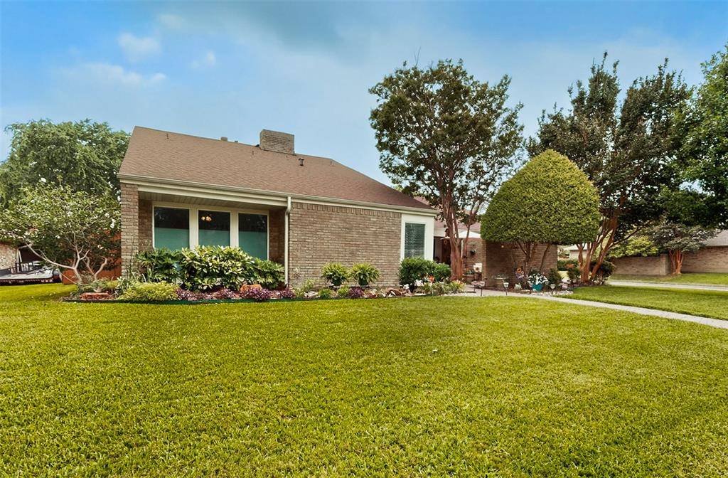 1808 Cherbourg Drive, Plano, TX 75075