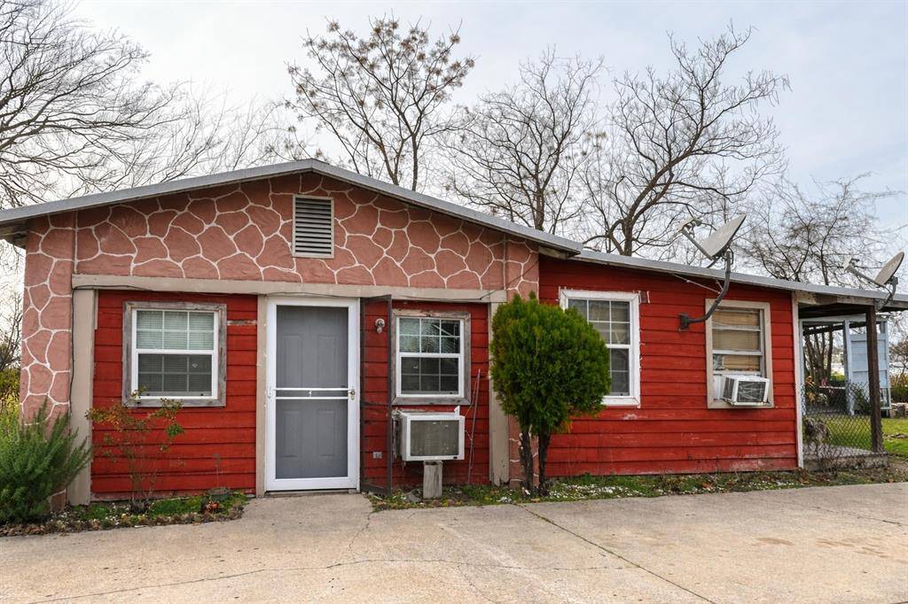 108 N Ellis Ave Avenue, Mount Pleasant, TX 75455