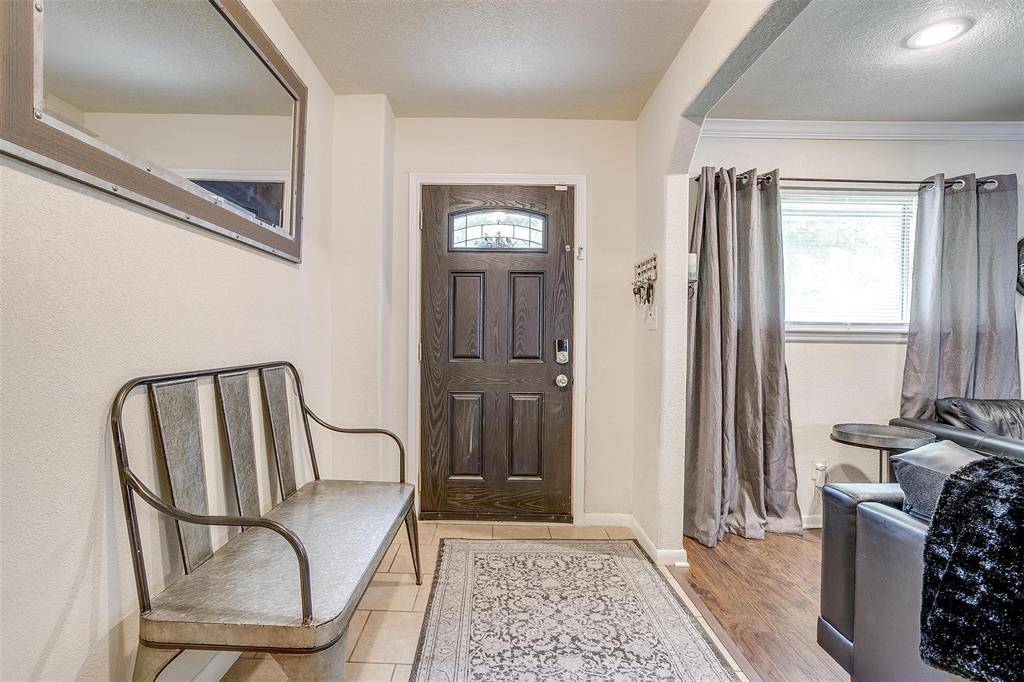 3554 Cromart Court N, Fort Worth, TX 76133