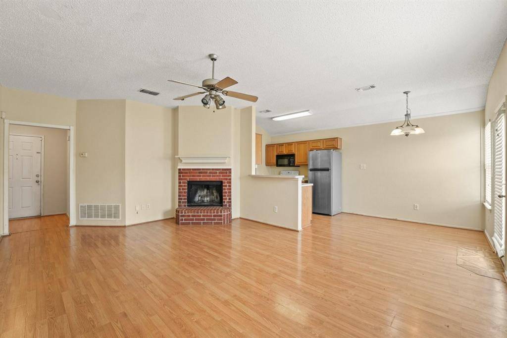2312 Corral Drive, Fort Worth, TX 76133