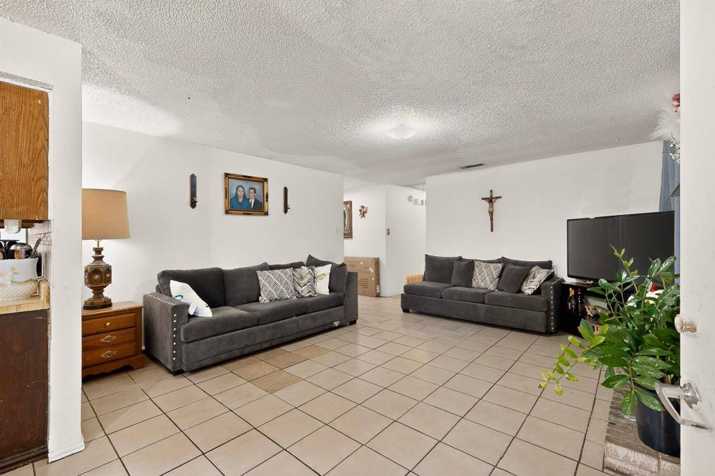 1317 Belinda Court, Garland, TX 75040