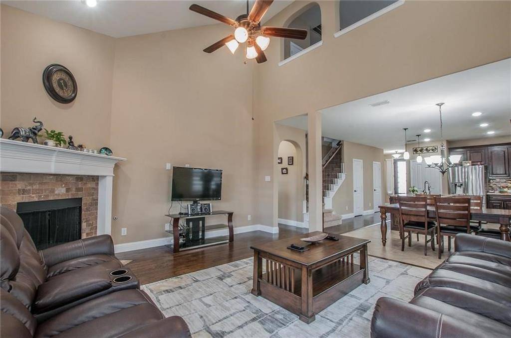 2440 Kingsgate Drive, Little Elm, TX 75068