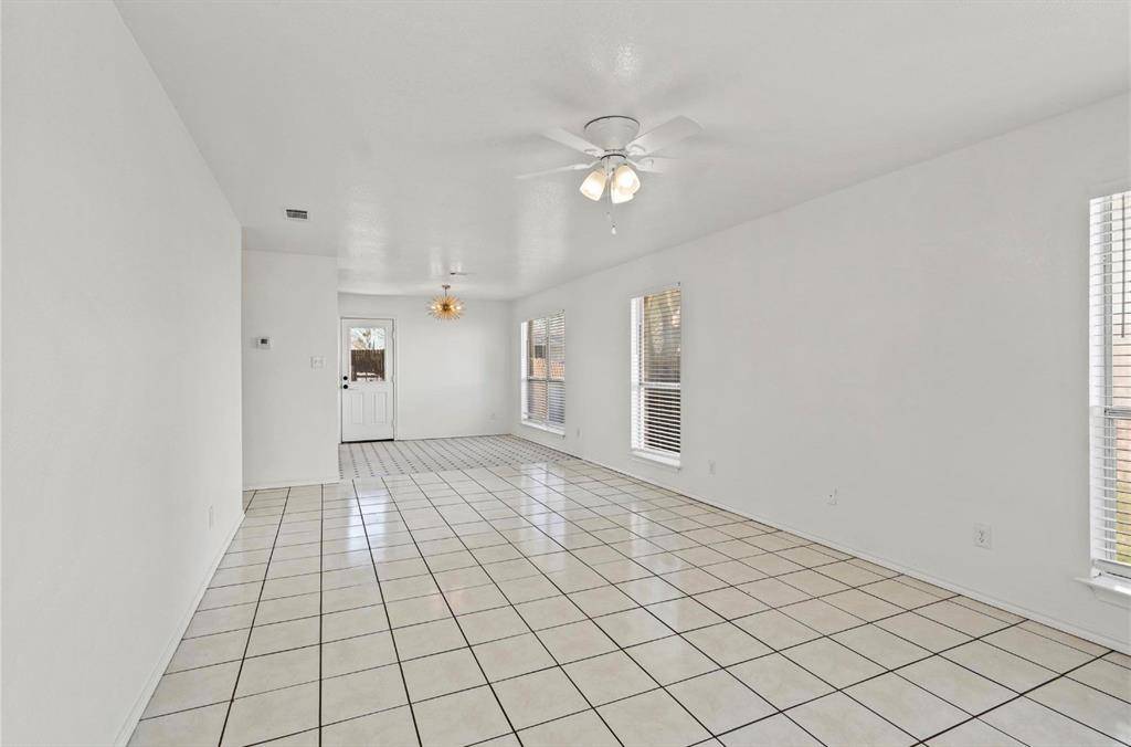 5169 E Rim Road, Dallas, TX 75211