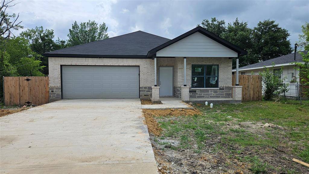 804 S Catherine Street, Terrell, TX 75160