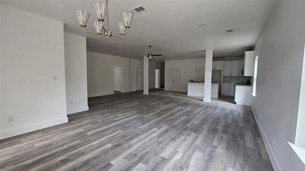 804 S Catherine Street, Terrell, TX 75160