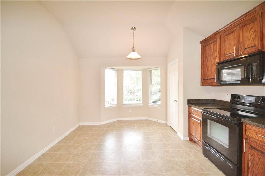 112 Oregon Trail, Waxahachie, TX 75167