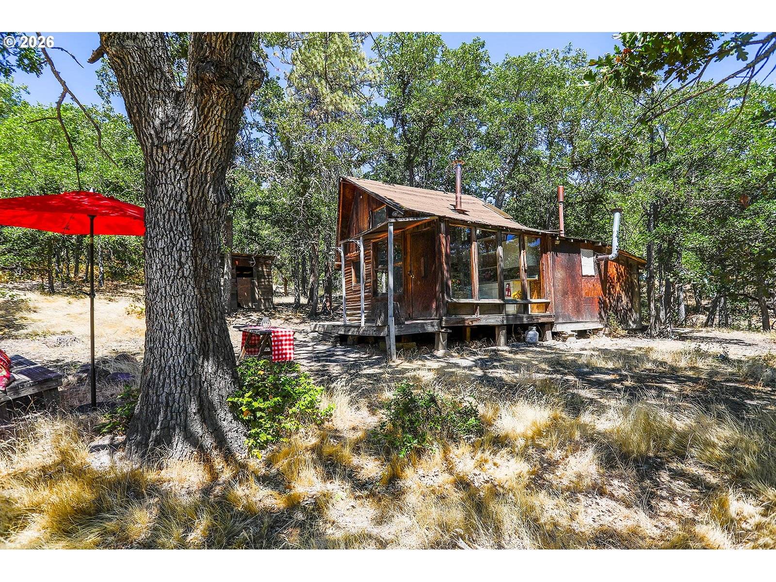 2300 DRY CREEK RD, Mosier, OR 97040