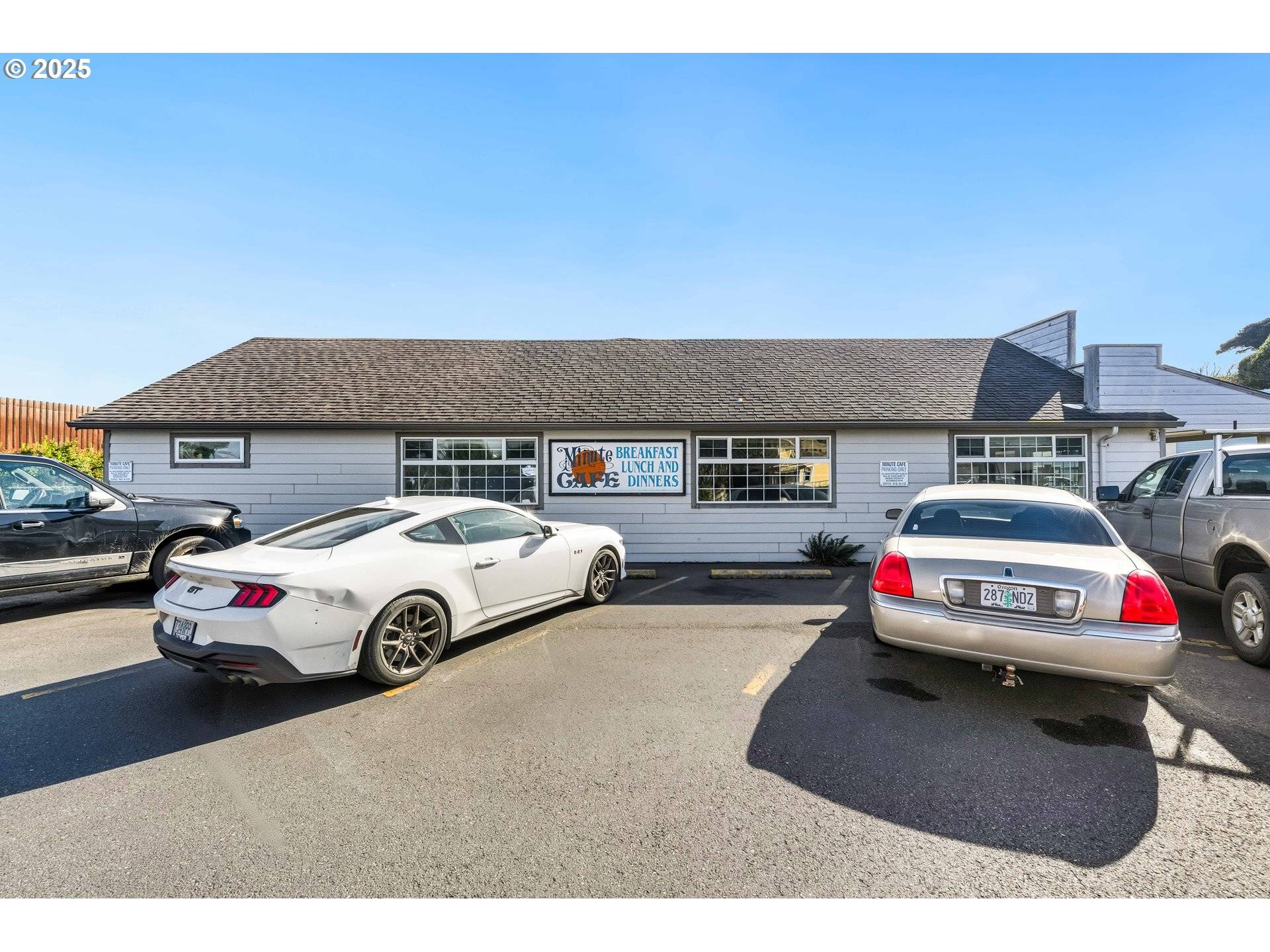 145 2ND ST, Bandon, OR 97411