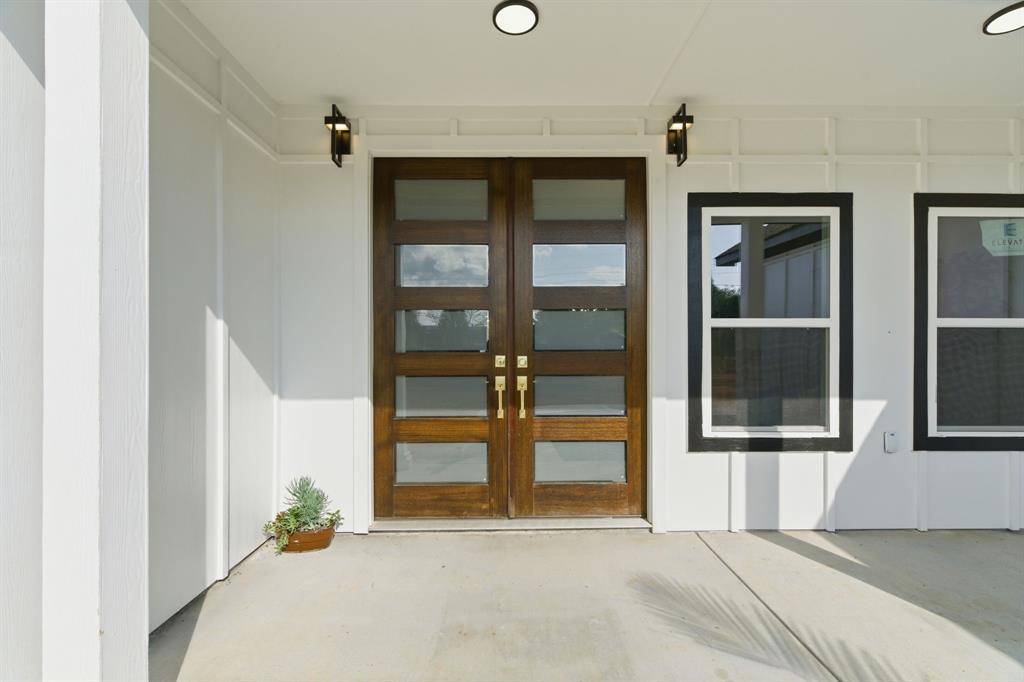 8212 Moyer Court, Joshua, TX 76058