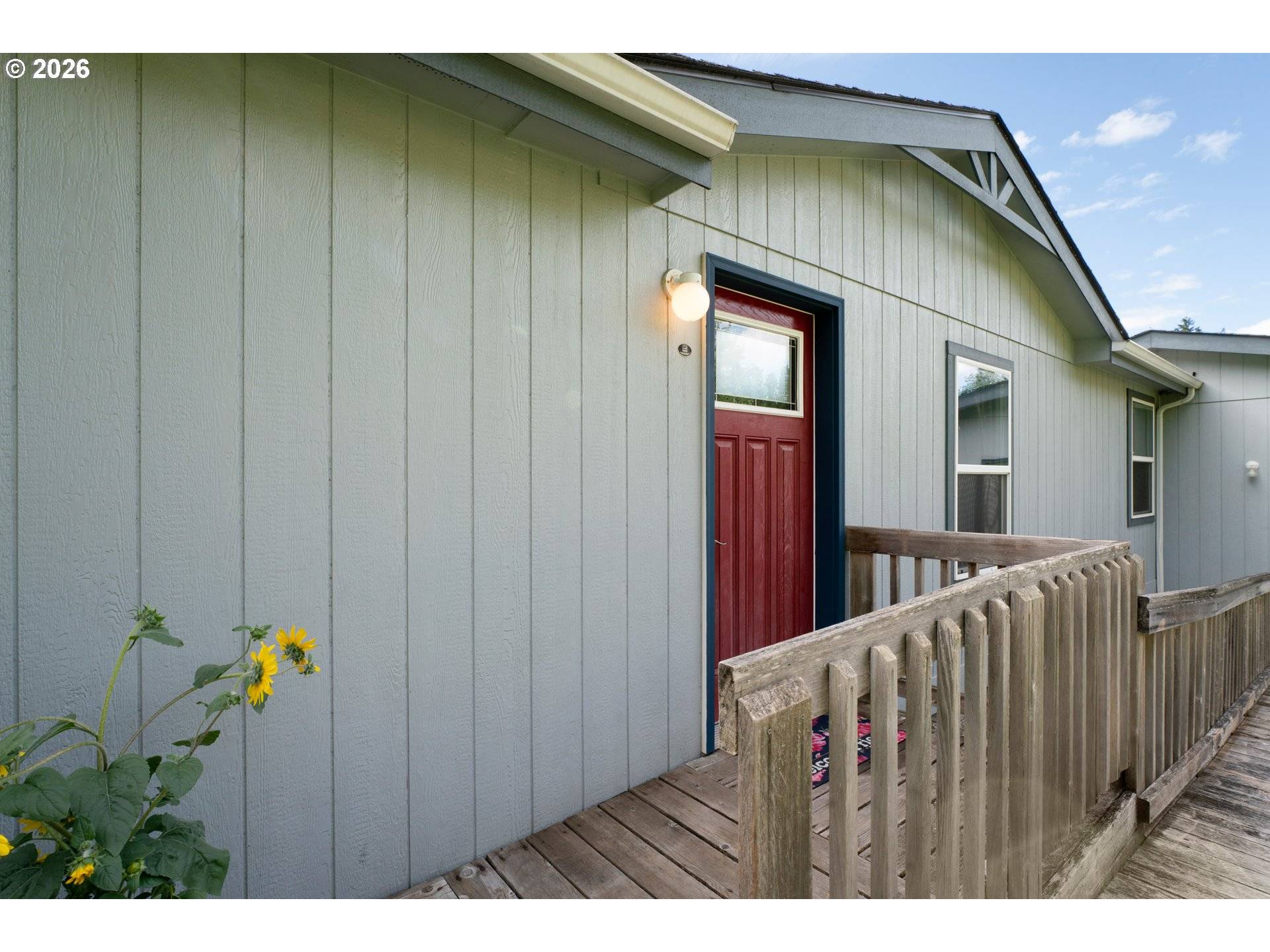 73916 London RD, Cottage Grove, OR 97424