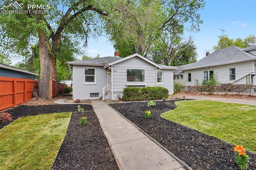 812 N Institute ST, Colorado Springs, CO 80903