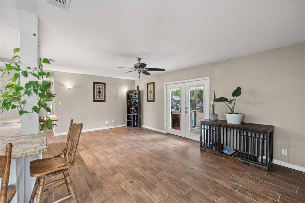 2015 Roberts Drive, Granbury, TX 76048