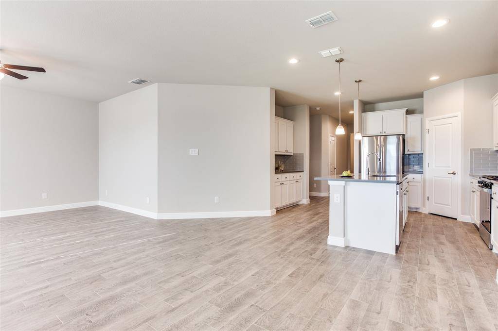 15828 Bronte Lane, Fort Worth, TX 76247