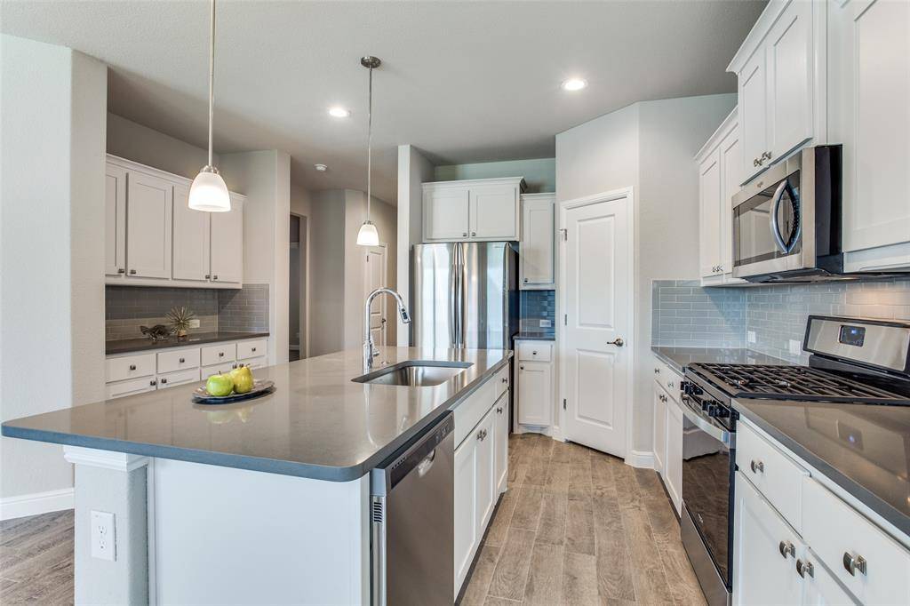 15828 Bronte Lane, Fort Worth, TX 76247