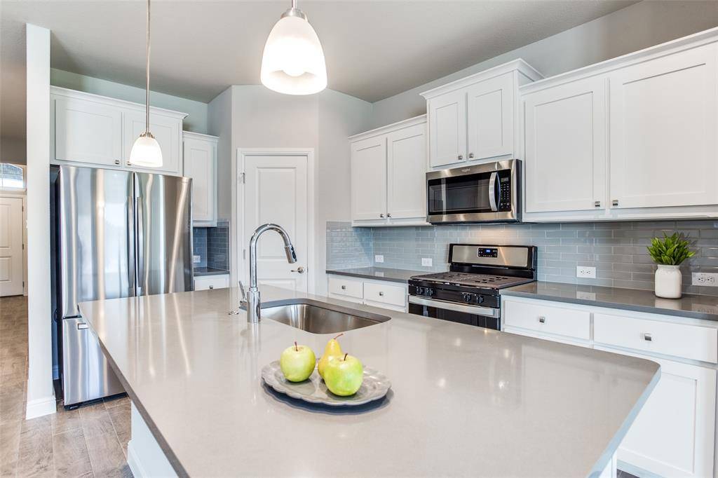 15828 Bronte Lane, Fort Worth, TX 76247