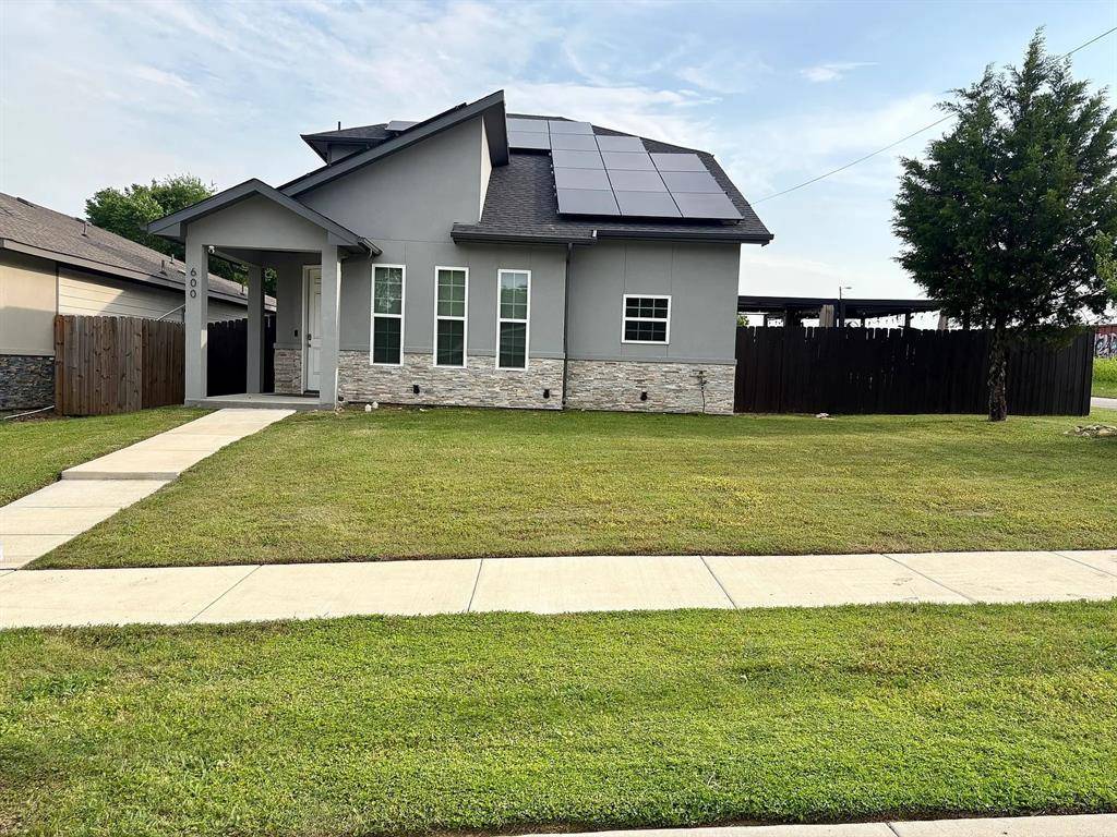 600 Atlanta Street, Fort Worth, TX 76104