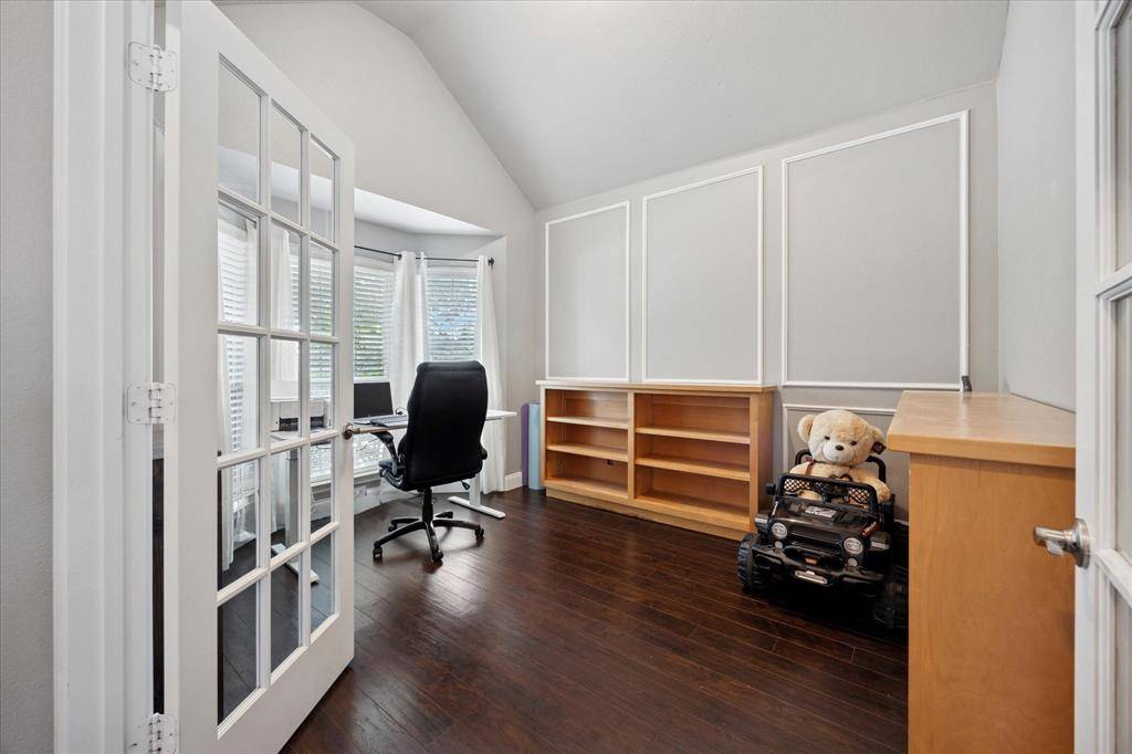 9105 Hawley Drive, Fort Worth, TX 76244