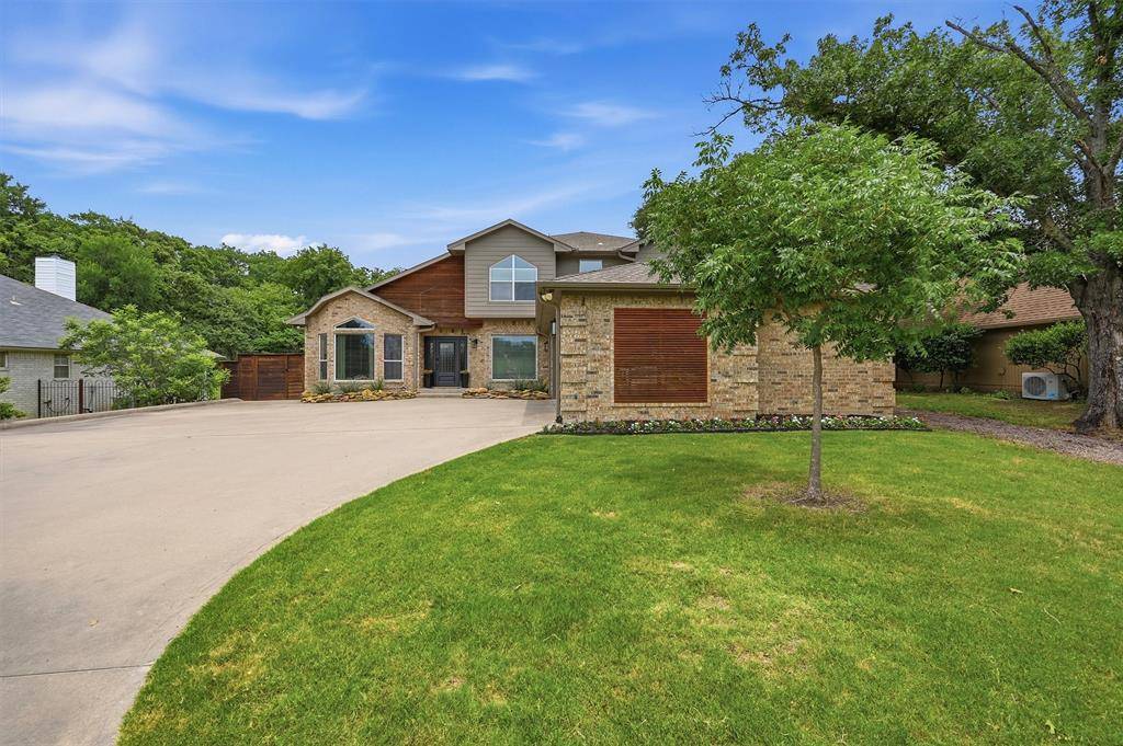 219 Navajo Trail, Lake Kiowa, TX 76240