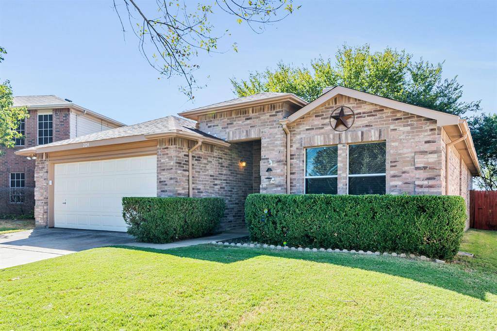 2124 Blanco Lane, Fort Worth, TX 76247