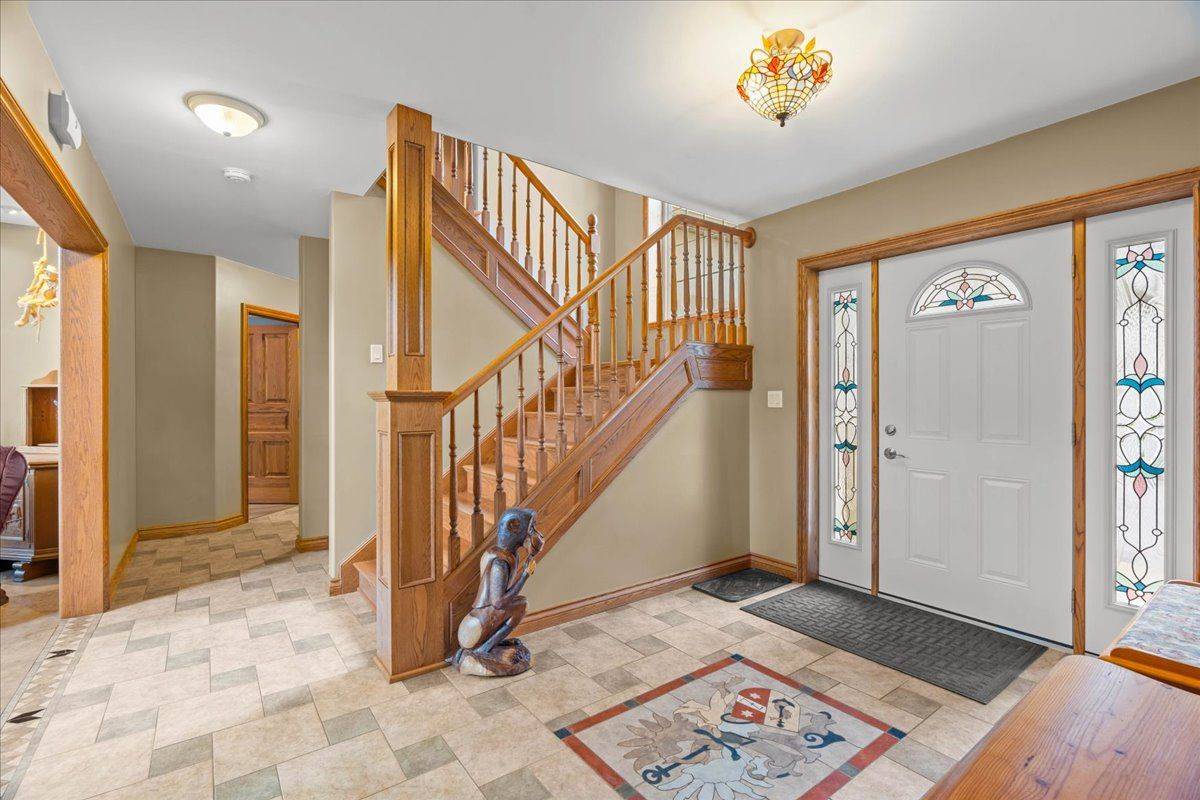 3115 Napperton DR, Adelaide Metcalfe, ON N7G 3H8
