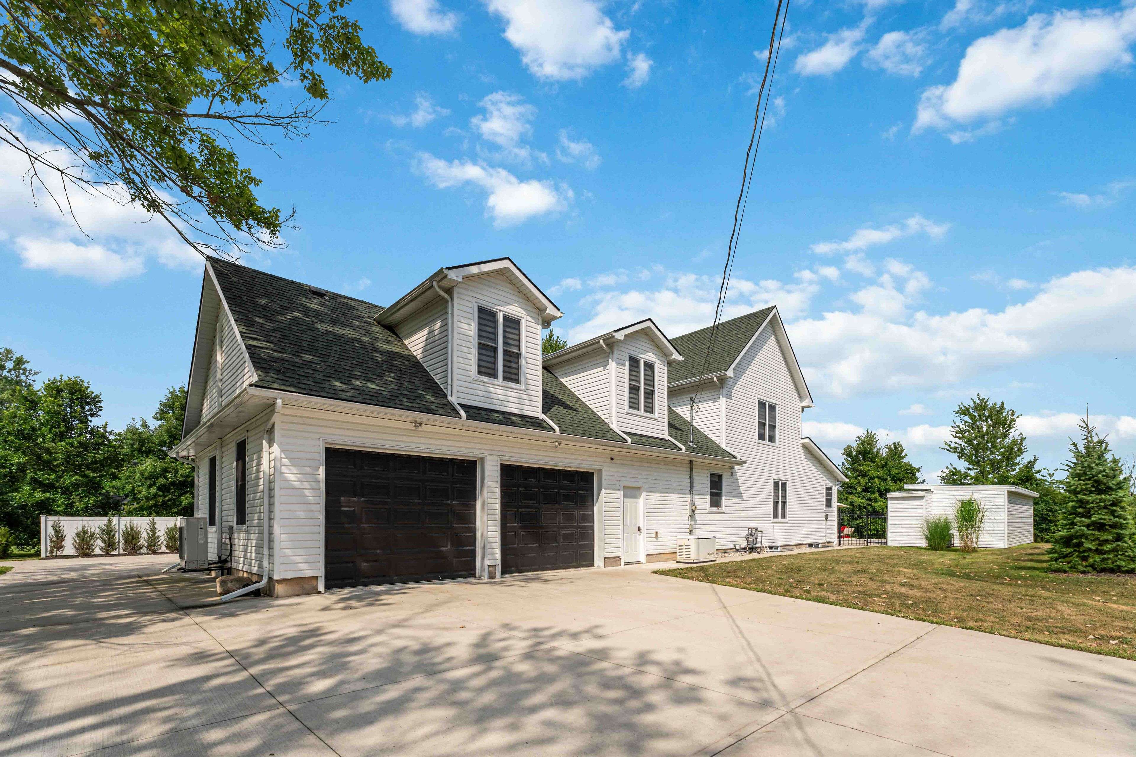 124 HOLLOWAY BAY RD, Fort Erie, ON L0S 1R0