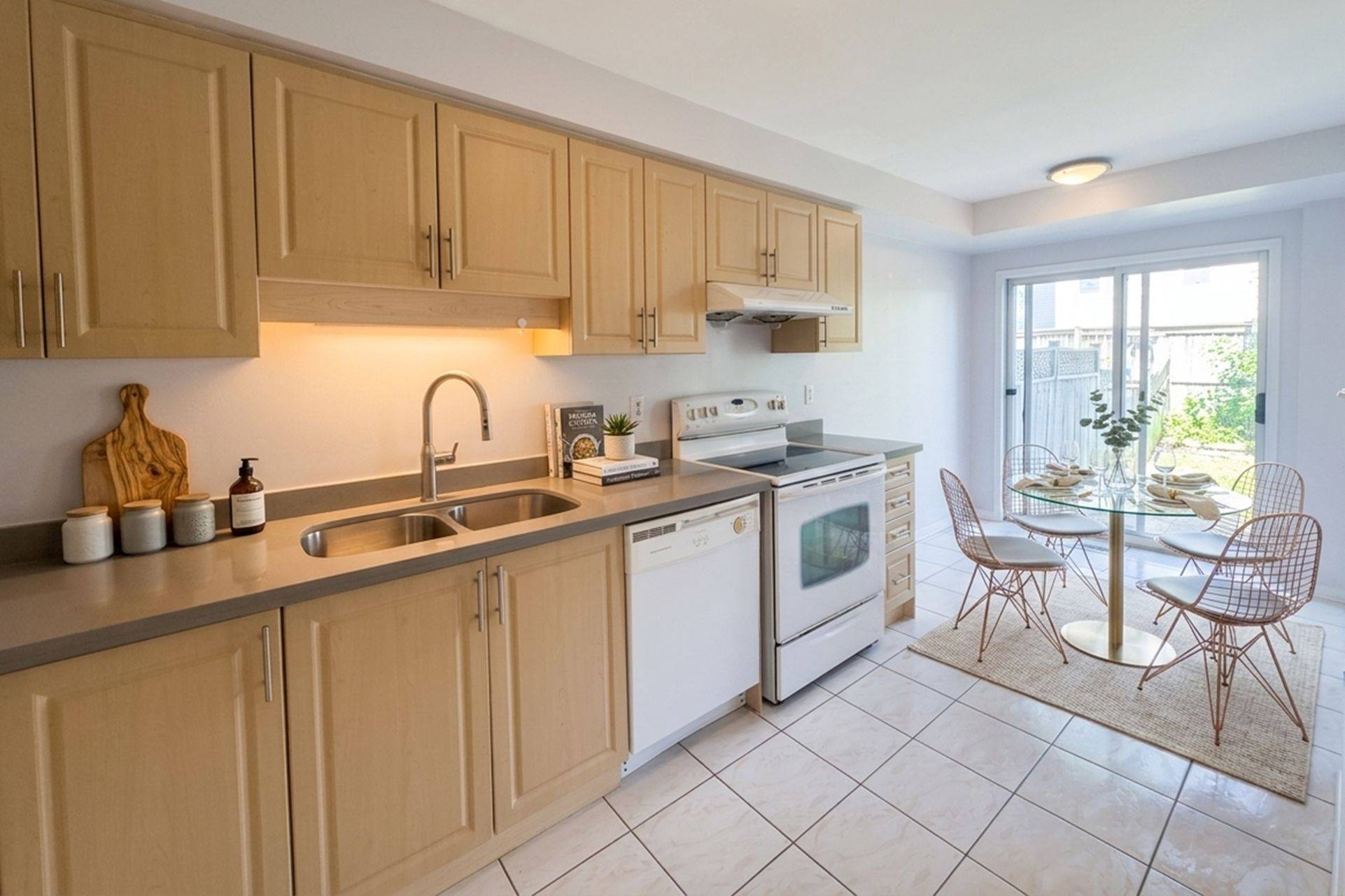 2945 Thomas ST #62, Mississauga, ON L5M 6C1