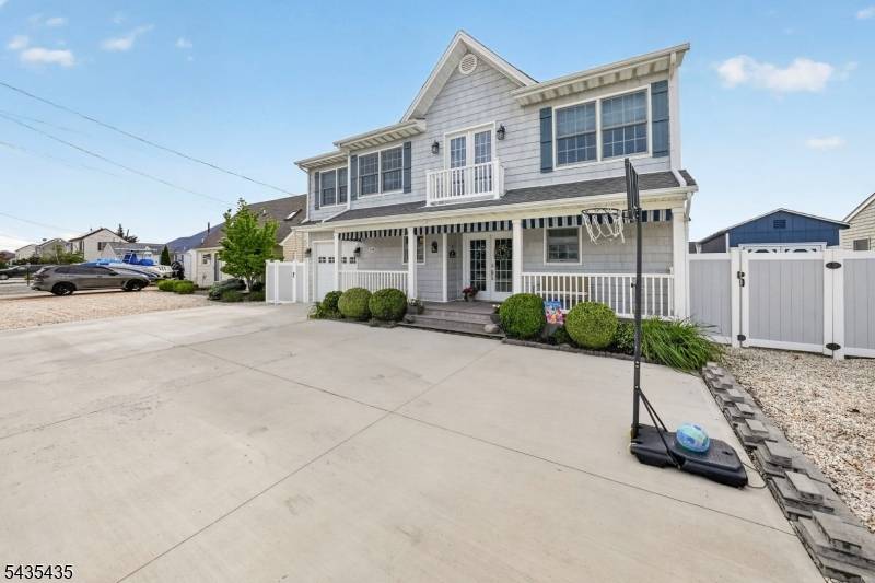 378 Bayview Ave, Berkeley Twp., NJ 08721