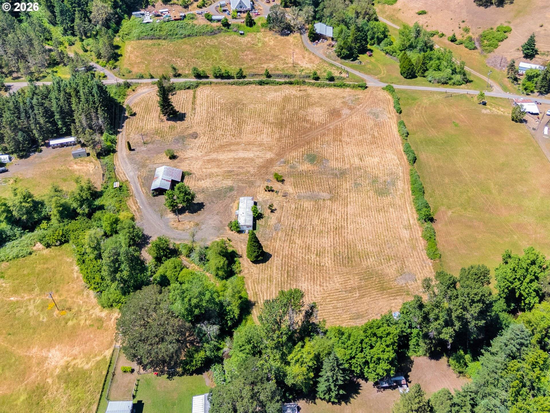596 RALEIGH DR, Winston, OR 97496