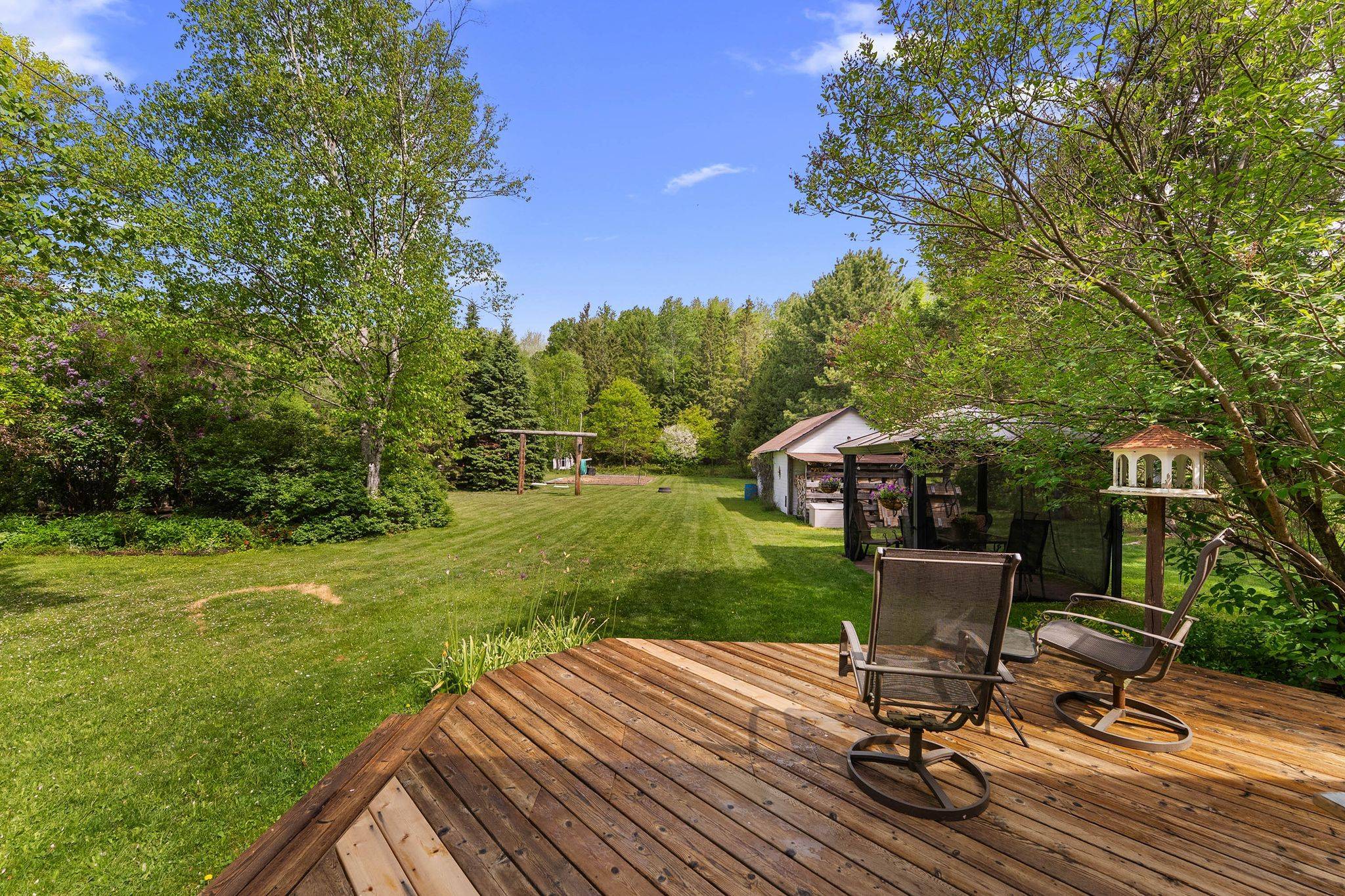 63 Buckhill RD, Hastings Highlands, ON K0L 1C0
