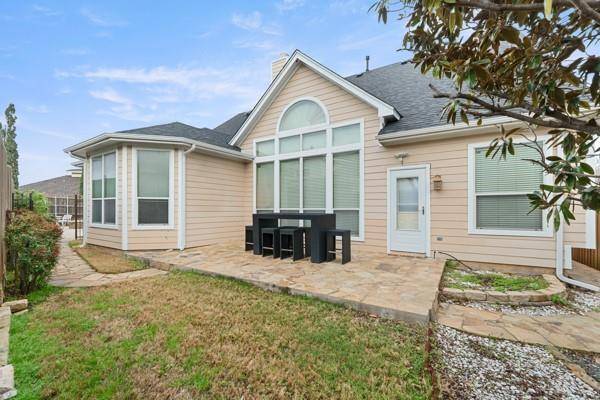 2412 Aramic Court, Arlington, TX 76001