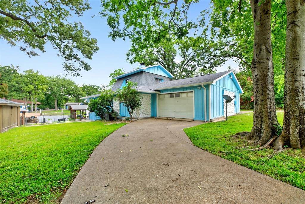 132 Shady Shores Drive, Mabank, TX 75156