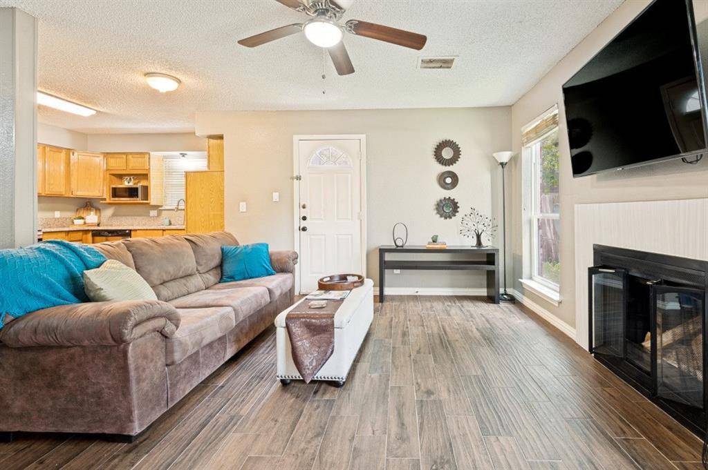 2643 San Sabastian Circle, Grand Prairie, TX 75052