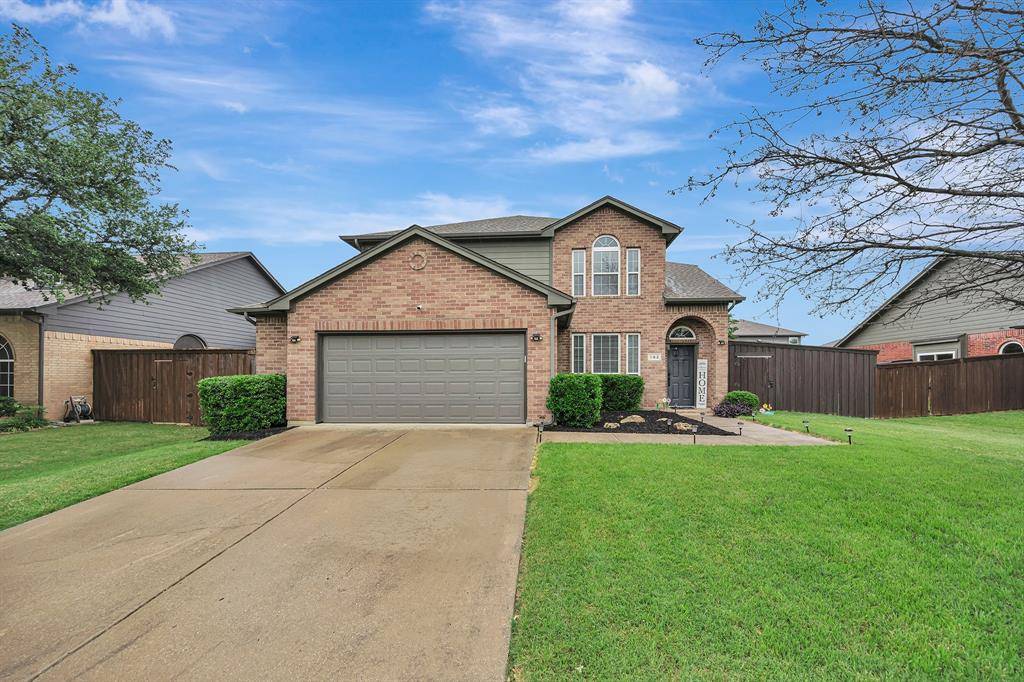 102 Lakeway Lane, Justin, TX 76247