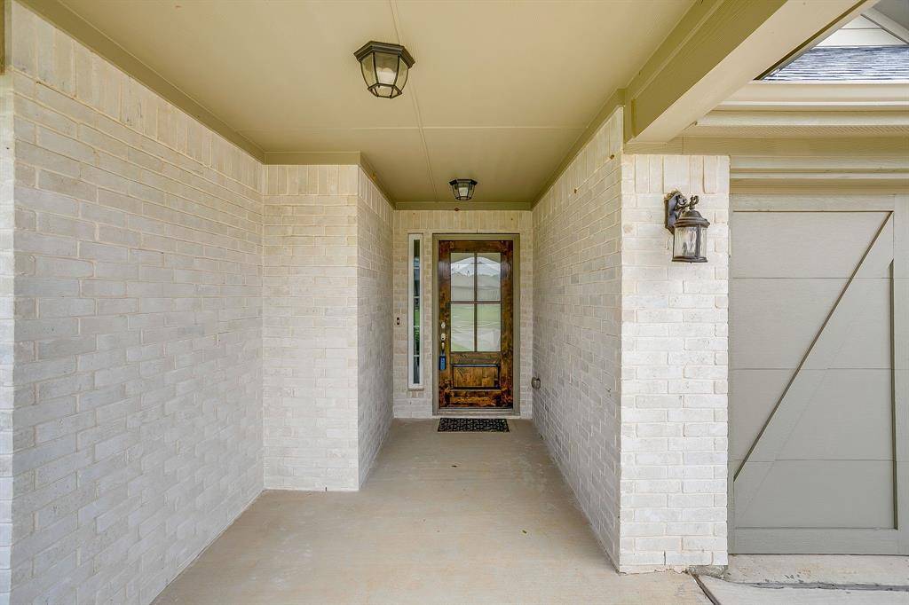 3125 Arbor View Drive, Burleson, TX 76028