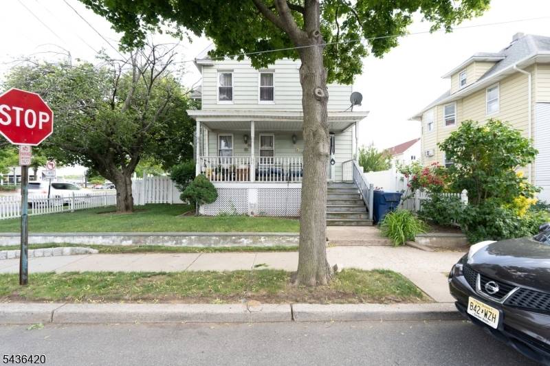 33 Pulaski Pl, Hackensack City, NJ 07601