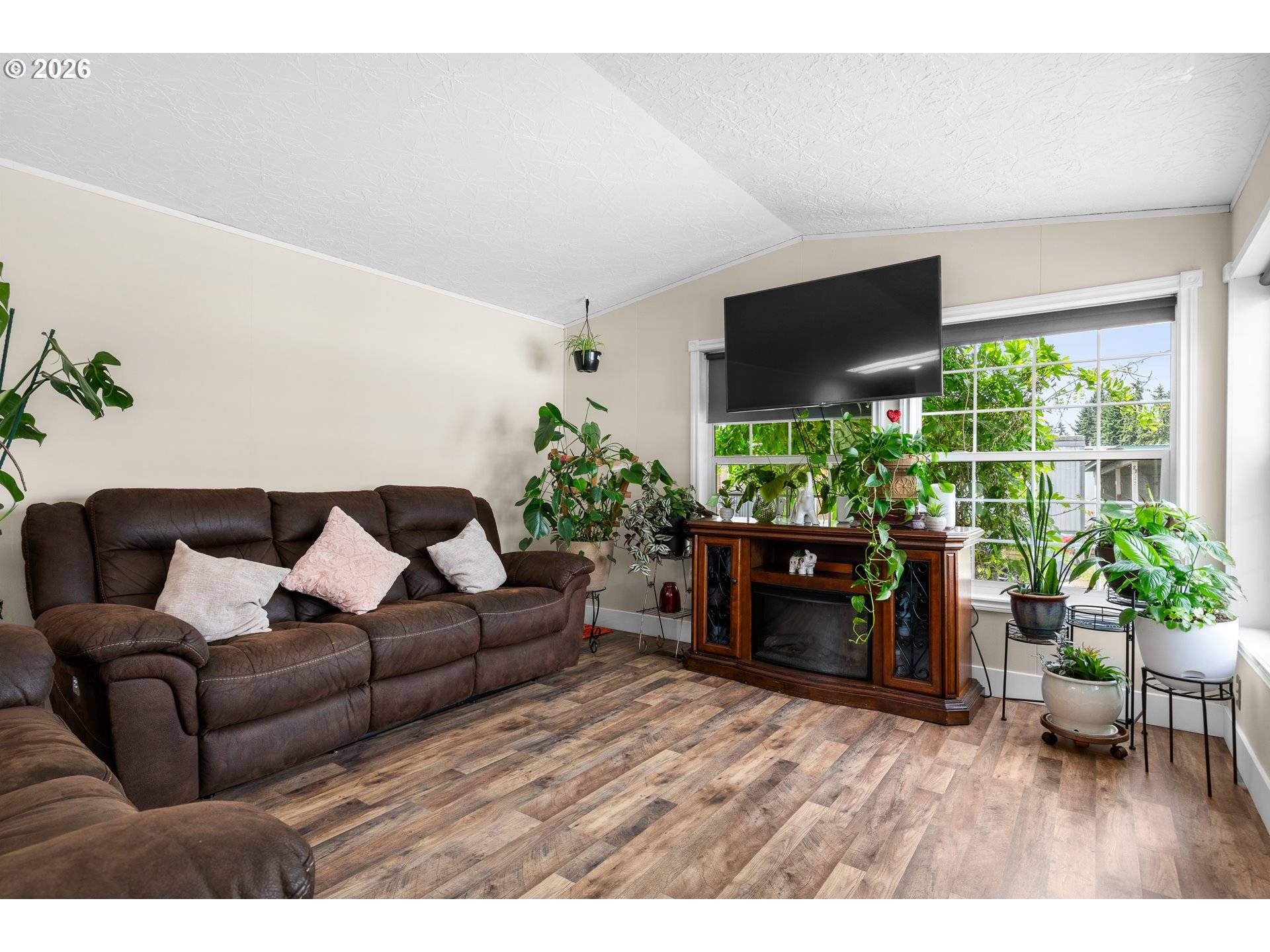 3454 Rudometkin DR #15, Hubbard, OR 97032
