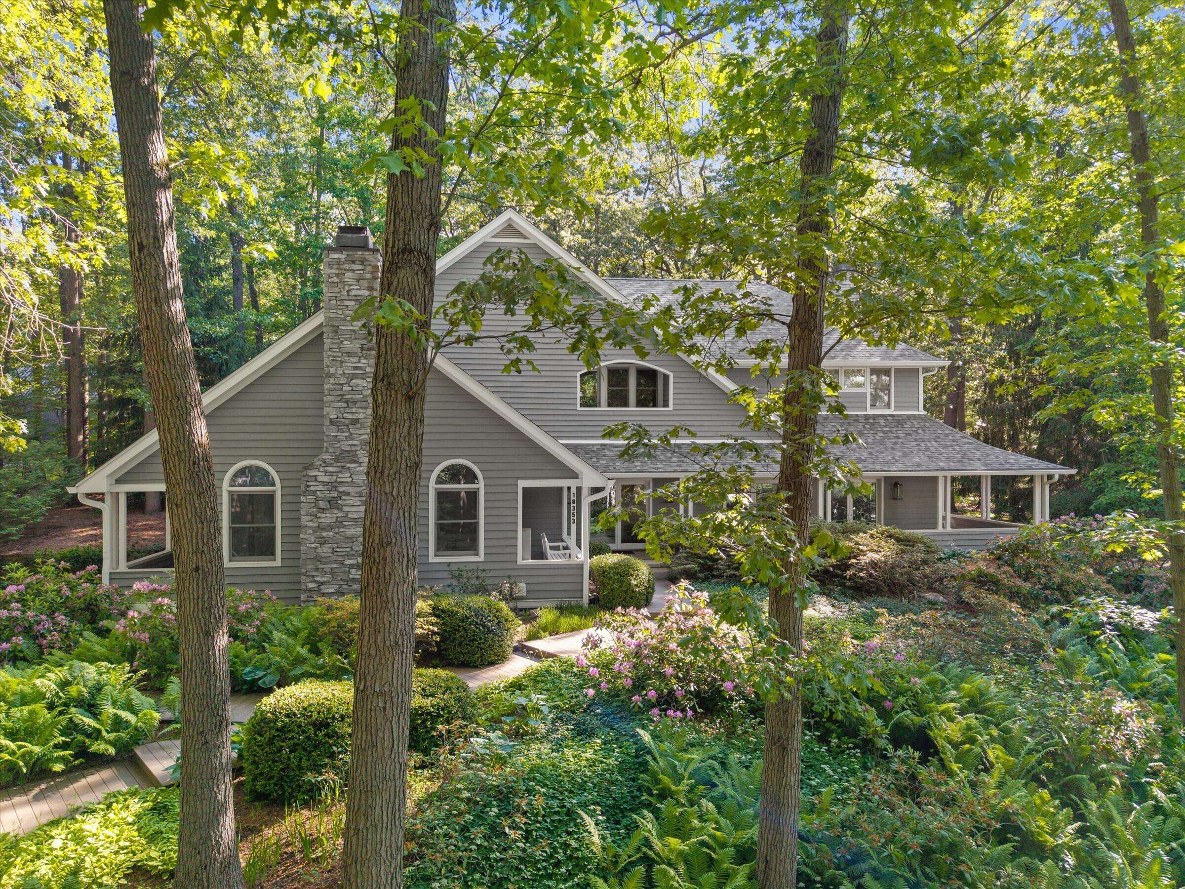 18353 Forest Beach DR, New Buffalo Twp, MI 49117