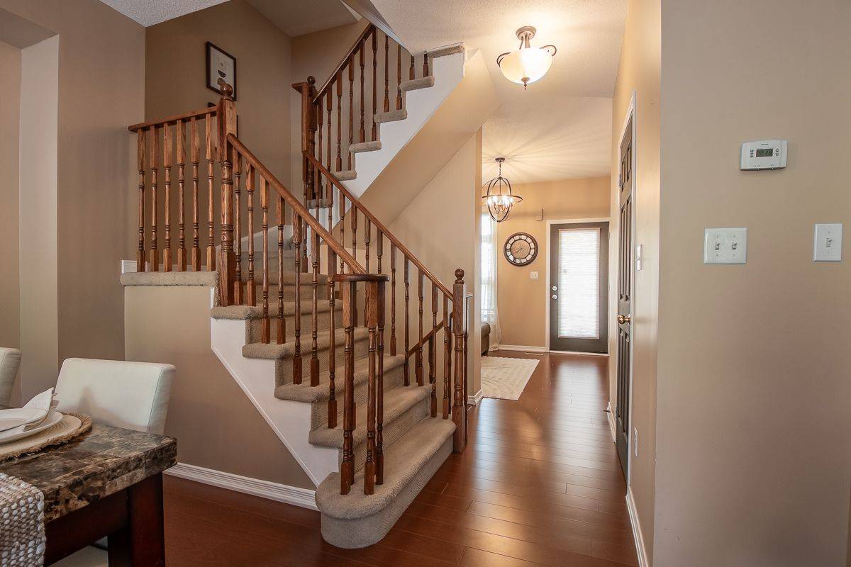 261 Monarch AVE, Ajax, ON L1S 0A5