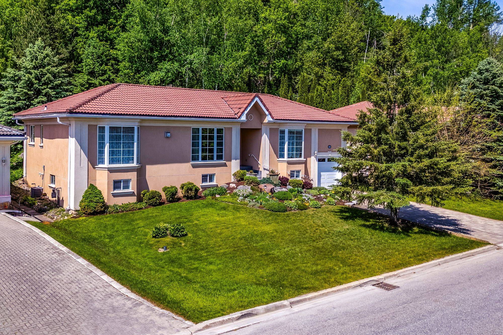 494 Aberdeen BLVD, Midland, ON L4R 5L9