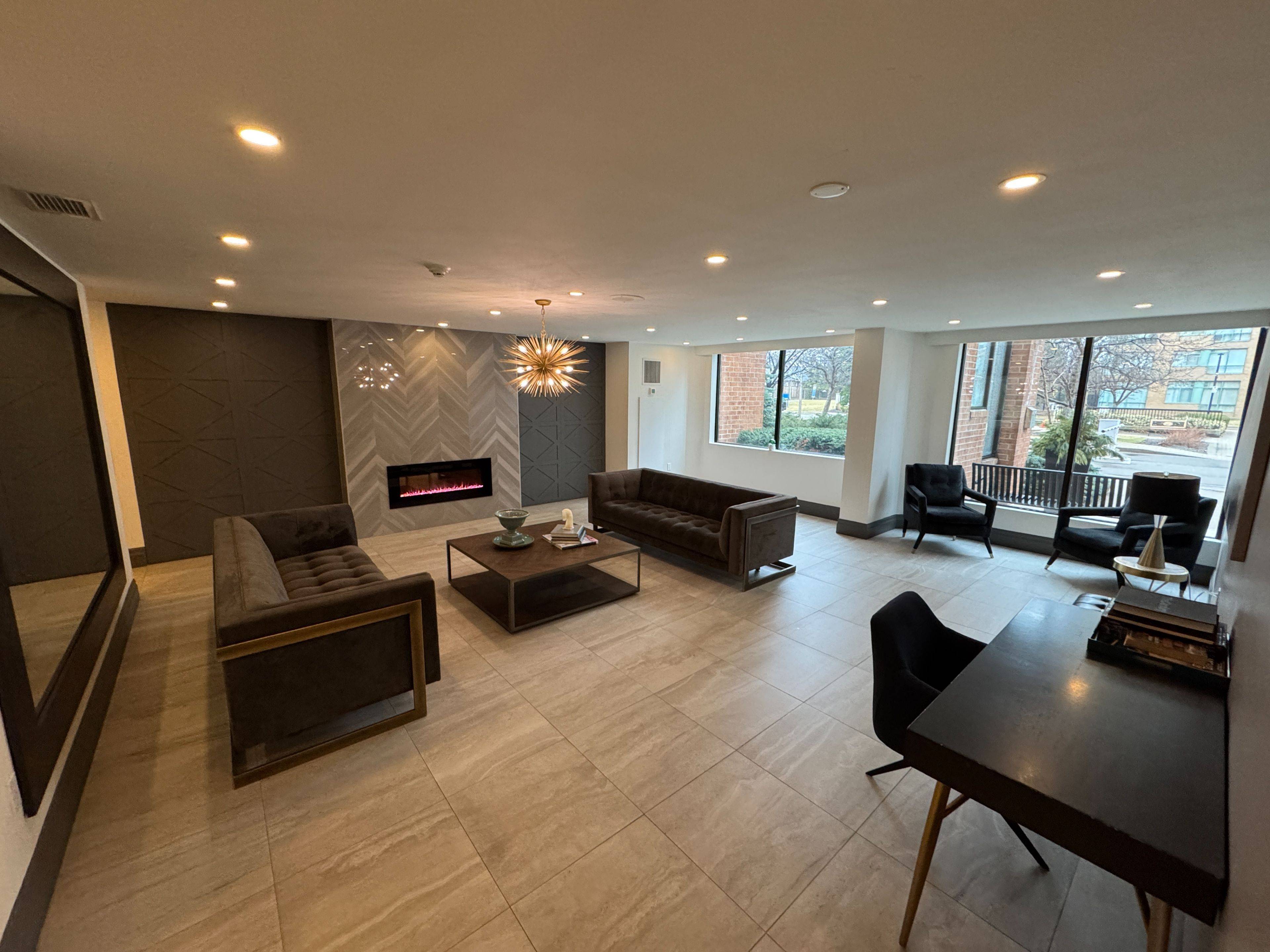 1270 MAPLE CROSSING BLVD #704, Burlington, ON L7S 2J3