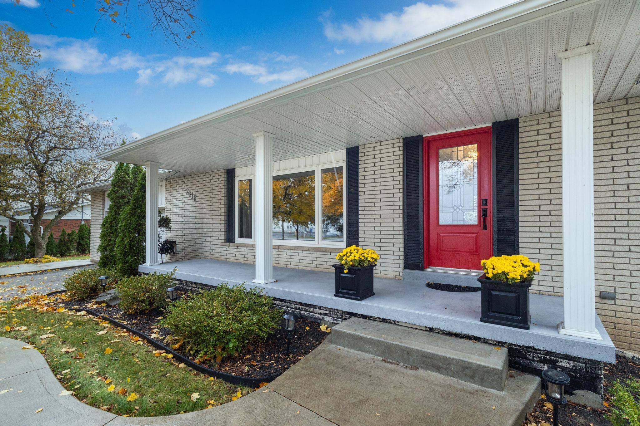 2116 Binbrook RD E, Hamilton, ON L0R 1C0