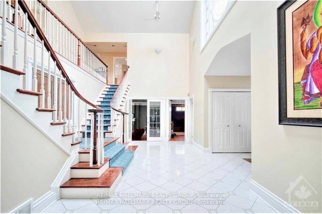 23 Davidson DR, Beacon Hill North - South And Area, ON K1J 6L7