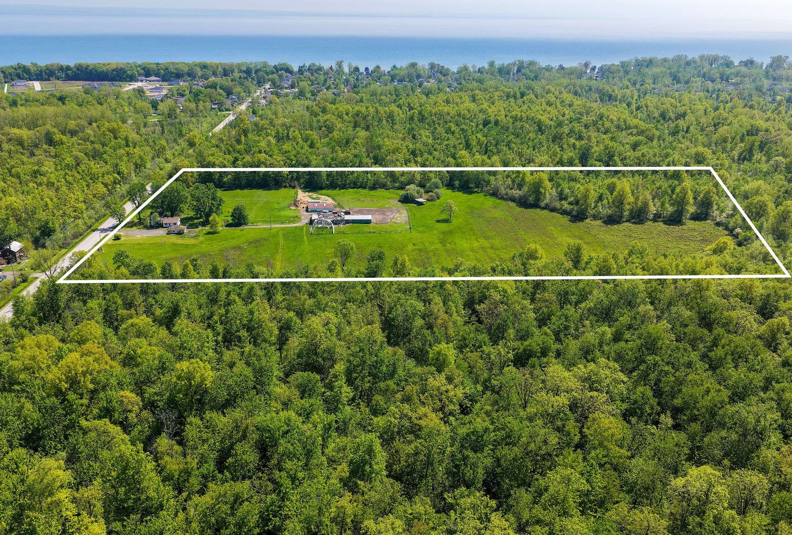 613 Helena ST, Fort Erie, ON L2A 4K2