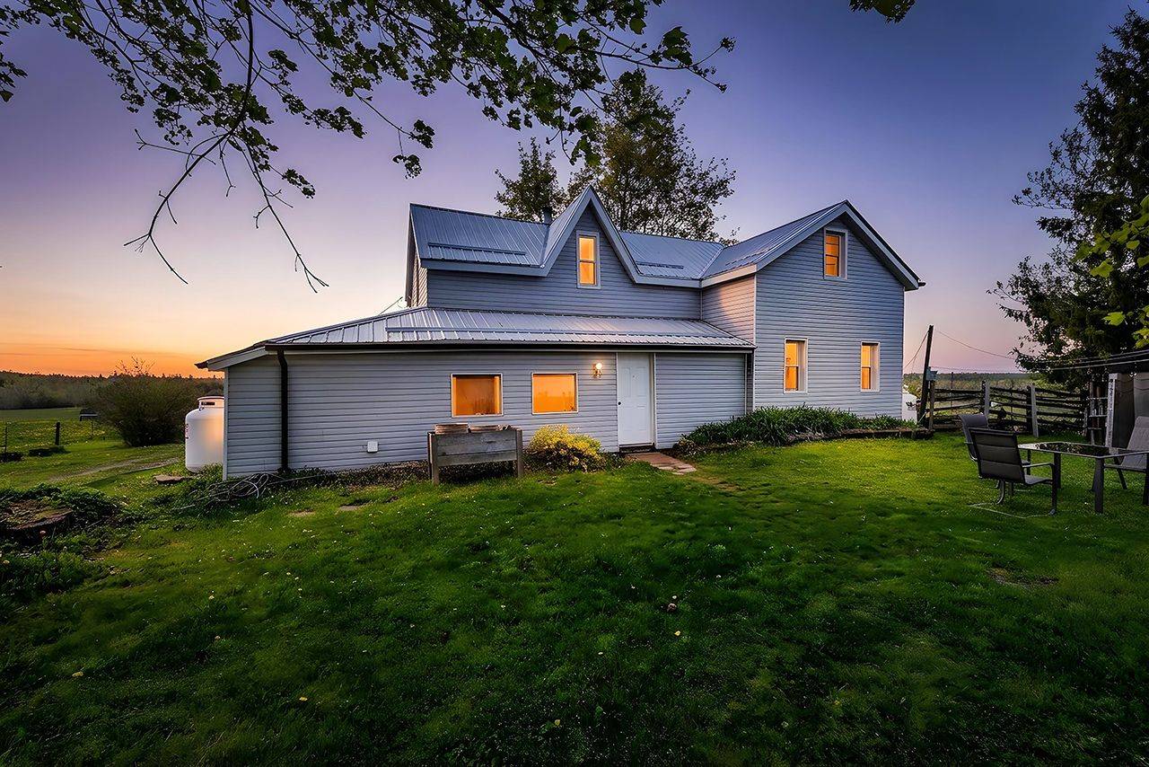 1007 Moor RD, Kawartha Lakes, ON K0M 2T0