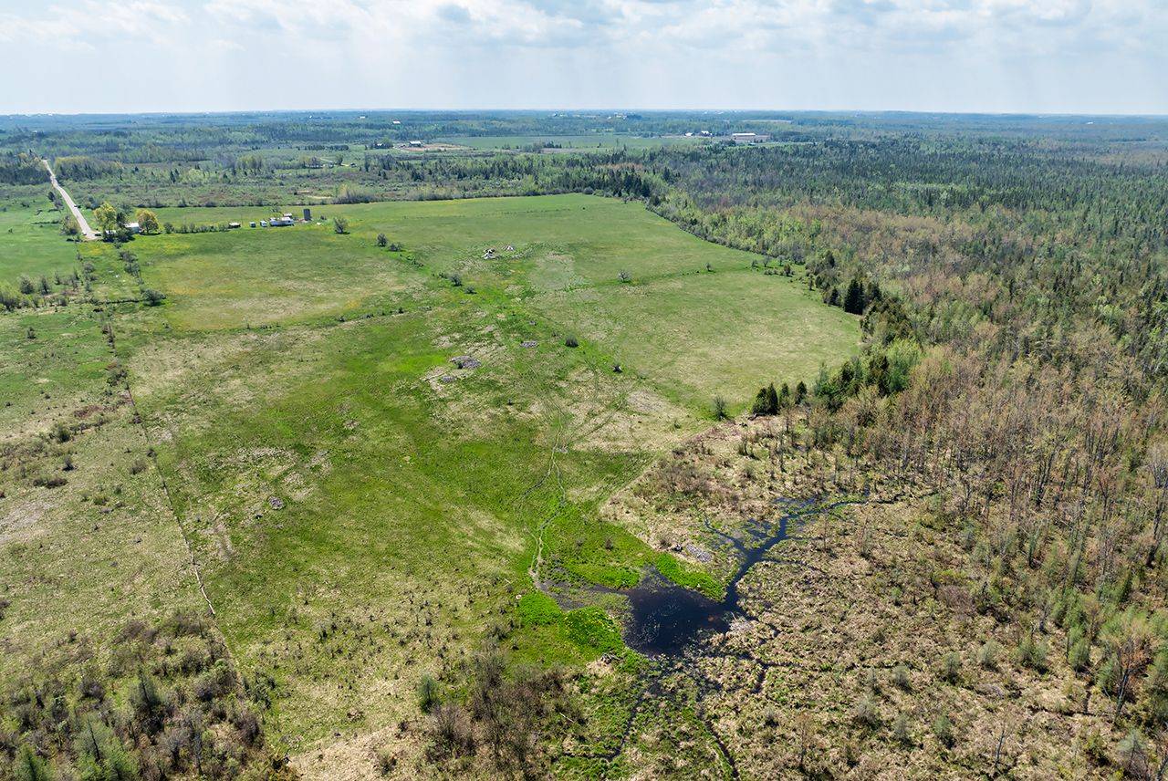 1007 Moor RD, Kawartha Lakes, ON K0M 2T0